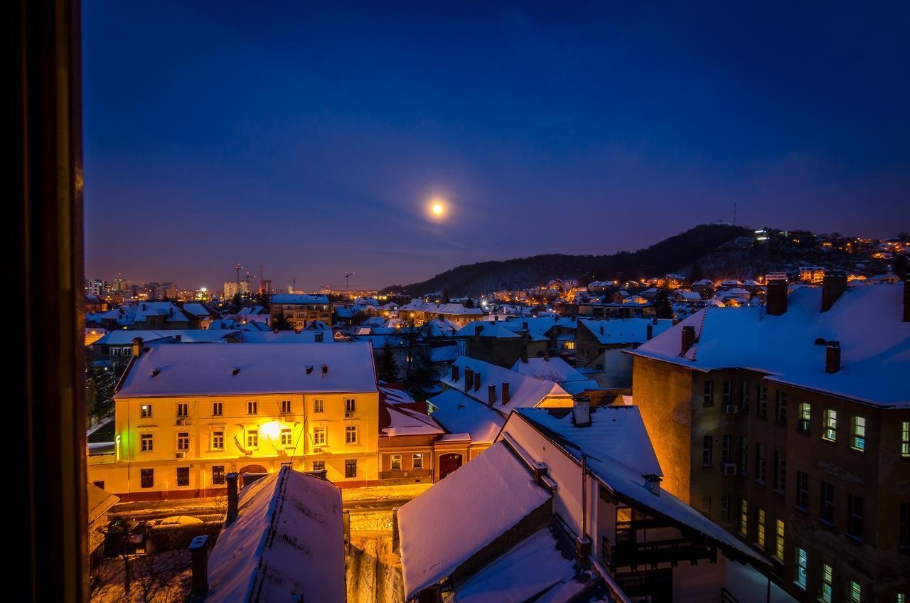 Apart Hotel Vlad Tepes Брашов Экстерьер фото