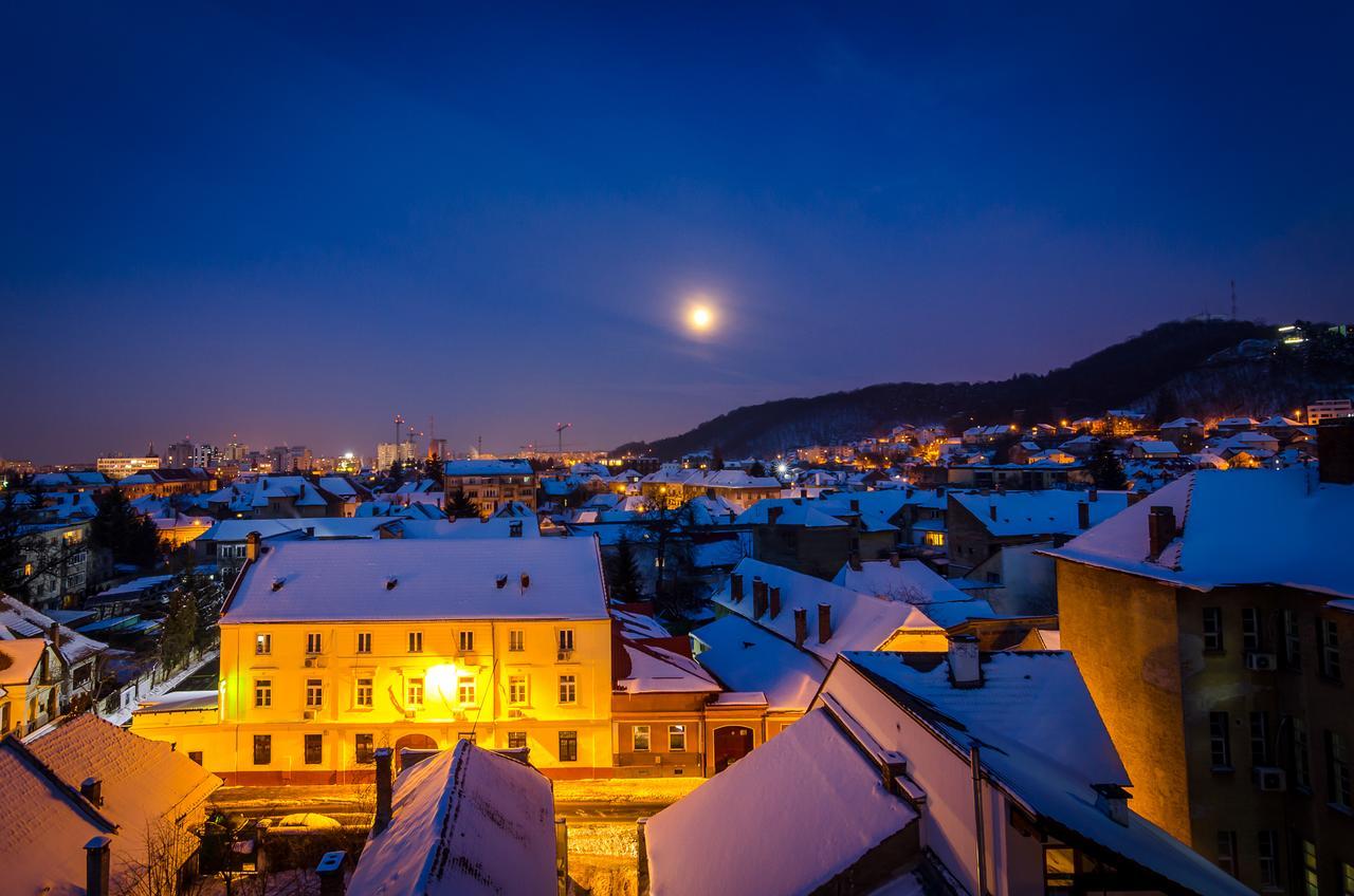 Apart Hotel Vlad Tepes Брашов Экстерьер фото