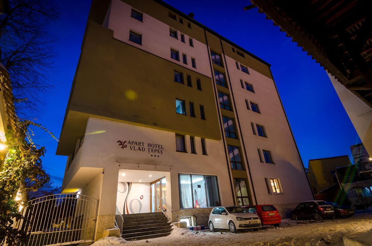 Apart Hotel Vlad Tepes Брашов Экстерьер фото